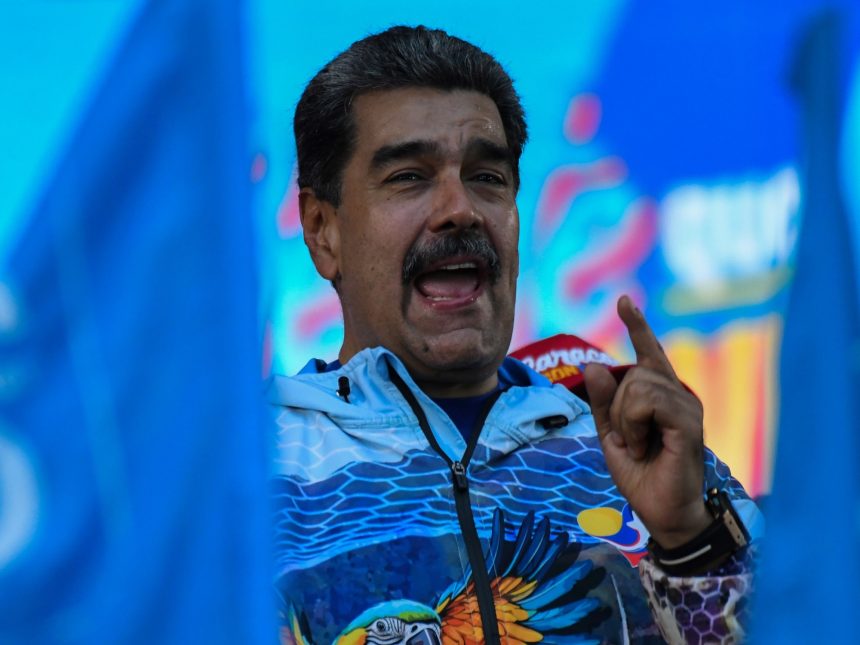 Maduro sorprende con blooper: ‘El chavismo es minoría y ganará