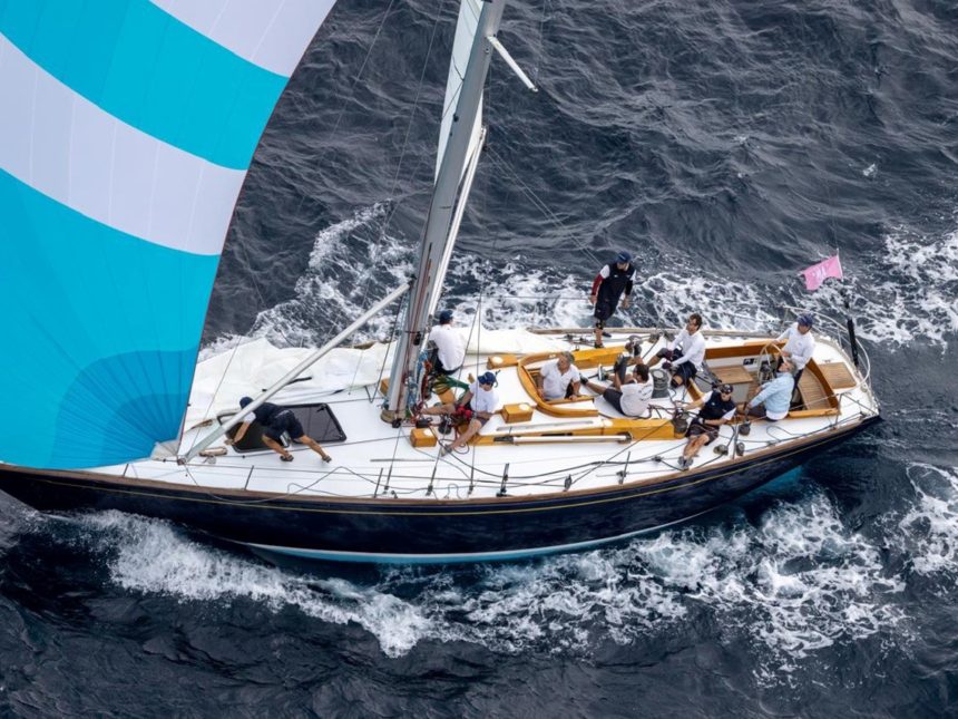 El legendario velero argentino ‘Matrero’ conquista San Remo: ¡un reto épico!