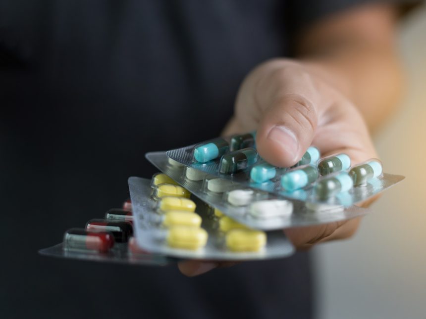 ANMAT Retira del Mercado Más de 90 Medicamentos: ¡Descubre Por Qué!
