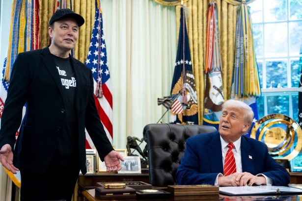 Trump y Musk se burlan de Macron: ‘La próxima vez, cierra la puerta