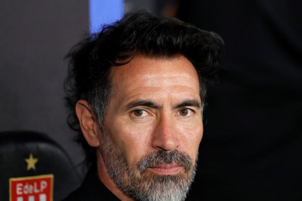 ¿Eduardo Domínguez deja Estudiantes? Revela incógnitas y descontento