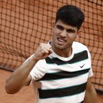 Alcaraz brilla en Roland Garros: triunfo 100 y espíritu deportivo