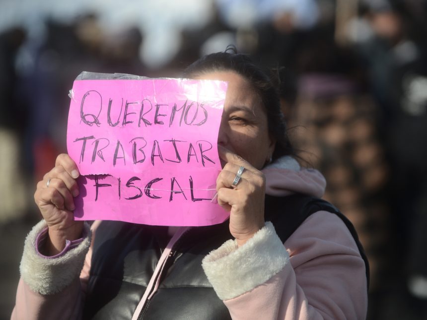 Feriantes de La Salada protestan nuevamente: ¿Cortarán Camino Negro?