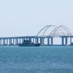 Ucrania lanza audaz ataque submarino al famoso puente Kerch en Crimea