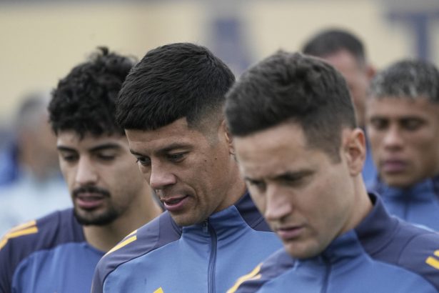 Boca se mueve rápido: primer refuerzo para Russo y futuro incierto de Rojo