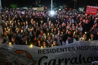 Conflicto en el Garrahan: Sanciones a residentes por protestas
