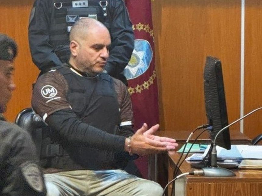 Leonardo Cositorto: Juicio de Generación Zoe con camiseta del campeón