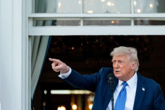 Trump cierra fronteras: 12 países afectados y más restricciones a Venezuela y Cuba