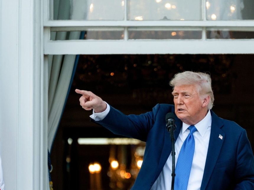 Trump cierra fronteras: 12 países afectados y más restricciones a Venezuela y Cuba