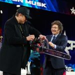 El Impactante Show de Milei y Musk: Motosierra y Ruptura Trump