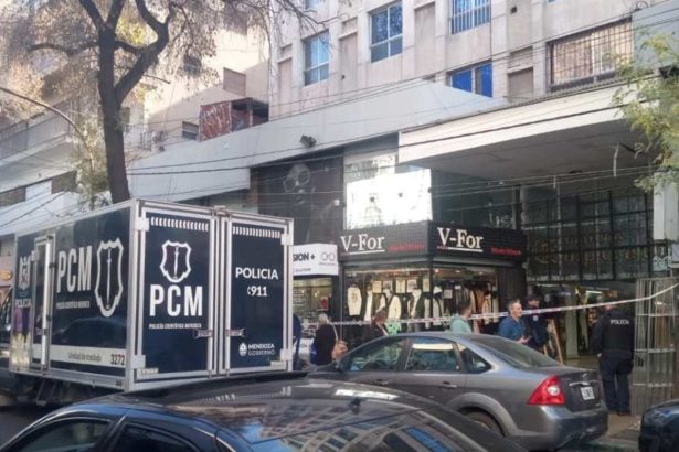 Tragedia en Mendoza: Pareja hallada muerta en la ducha por posible intoxicación