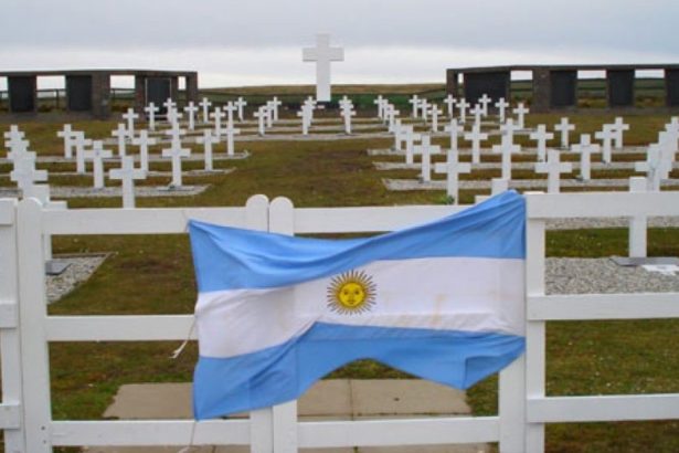 Academia de la Antártida celebra el Día de los Derechos Malvinas