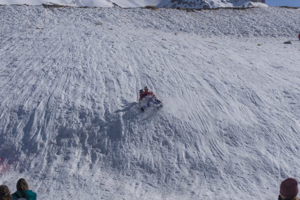 Tragedia en Bariloche: Alumna fracturada en viaje de egresados