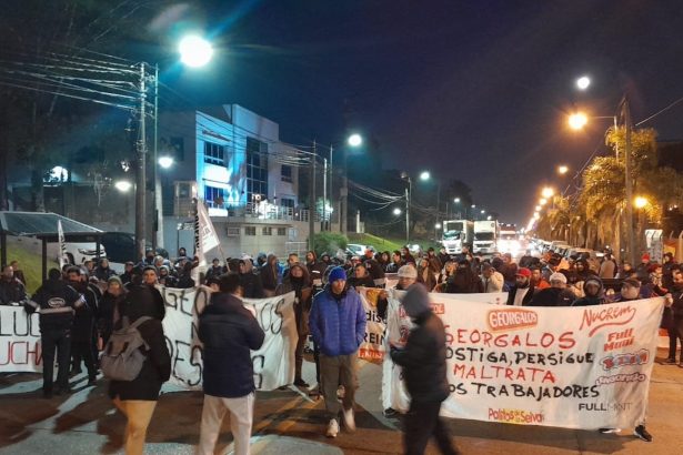 Caos en la Panamericana: Piquete de ex trabajadores de Georgalos