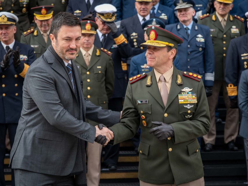 Justicia frena la reducción de Ganancias para militar en el exterior