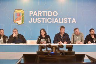 Cristina busca apoyo de gobernadores y CGT para su entrega el miércoles