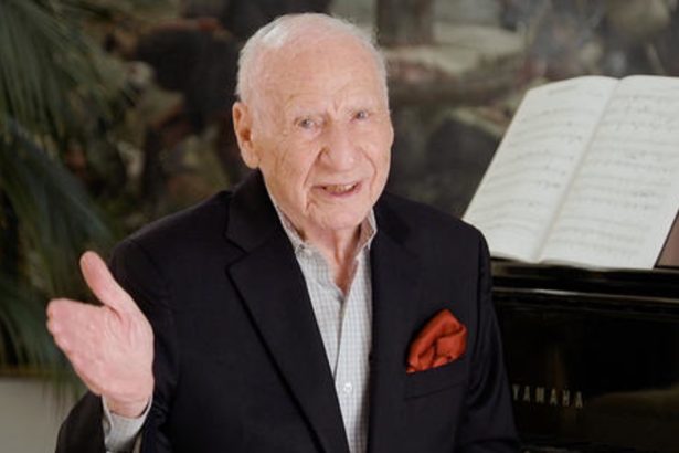 Mel Brooks regresa a la pantalla: ¡99 años y sigue brillando!