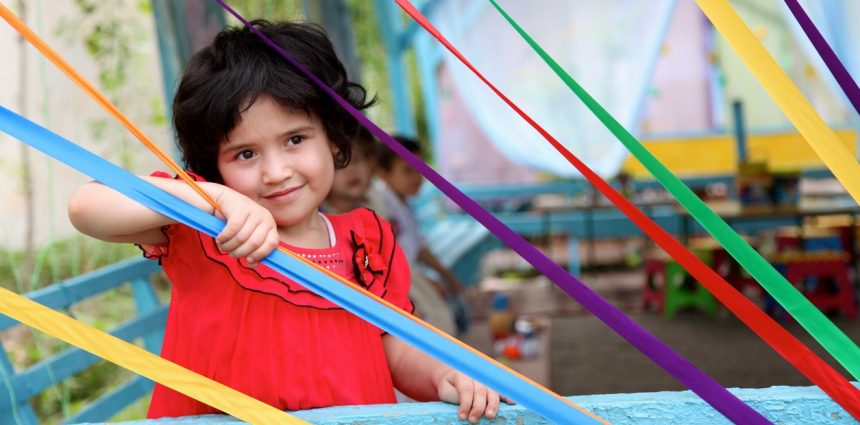 Impacto de la Pobreza Infantil: UCA Atribuye Culpa a Políticas de Milei