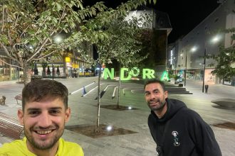 De Calchín a Europa: El viaje de un camarero a carpintero estrella