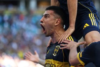 Boca vs Benfica: Battaglia brilla en un equipo renovado por Russo