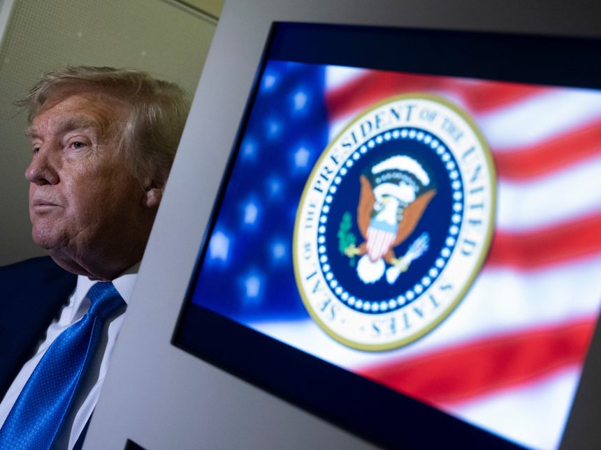 División entre seguidores de Trump ante posible ataque de EE. UU. a Irán