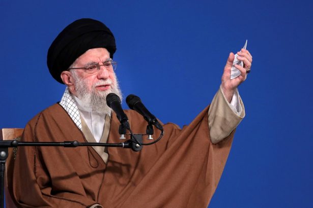 ¿Quién sucederá al líder supremo de Irán si cae en la guerra?