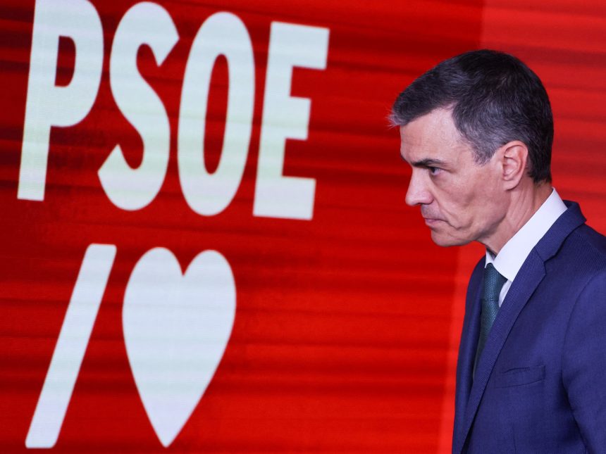 Escándalo en España: Allanan sede del PSOE y modelo revela más sobre Sánchez