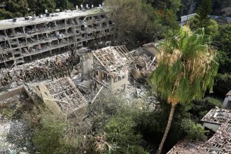 Irán responde con ataques a Israel tras bombardeos de EE. UU.: 16 heridos