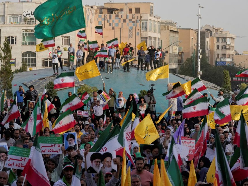 Irán se prepara para reactivar su programa nuclear en medio de tensiones