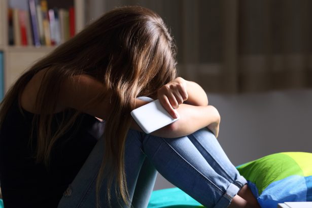 Mendoza indemnizará a familia de niña internada por bullying