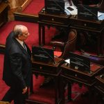 Senadora K llama ‘mentiroso’ a Francos y Jefe de Gabinete se retira