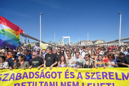 ¡Resistencia en Budapest! 100,000 marchan por el Orgullo a pesar de Orban