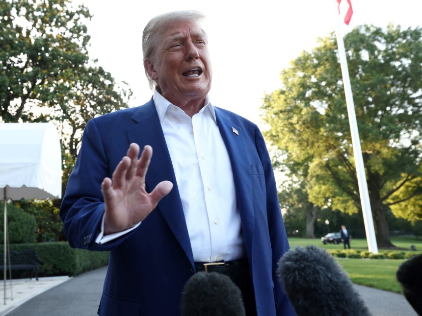 Trump celebra: Ley fiscal polémica avanza en el Senado con recortes