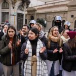 El Gobierno revela por qué transformó residencias médicas en becas