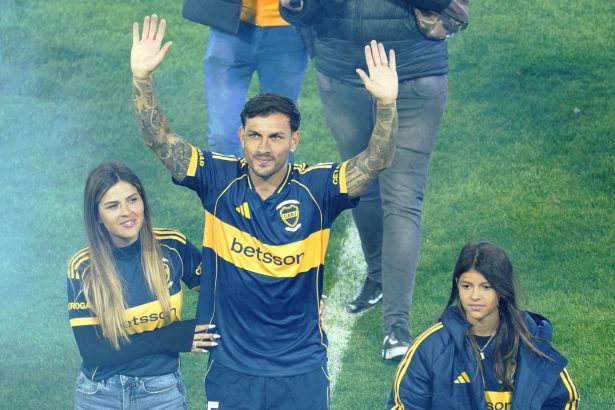 Leandro Paredes regresa a Boca: emoción en una Bombonera repleta