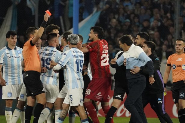 Barracas Central sorprende a Racing: un final caliente con VAR