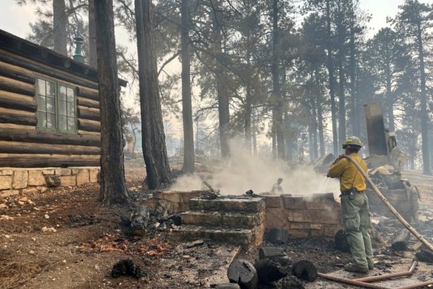 Incendio en el Gran Cañón: Devastador fuego arrasa un hito histórico