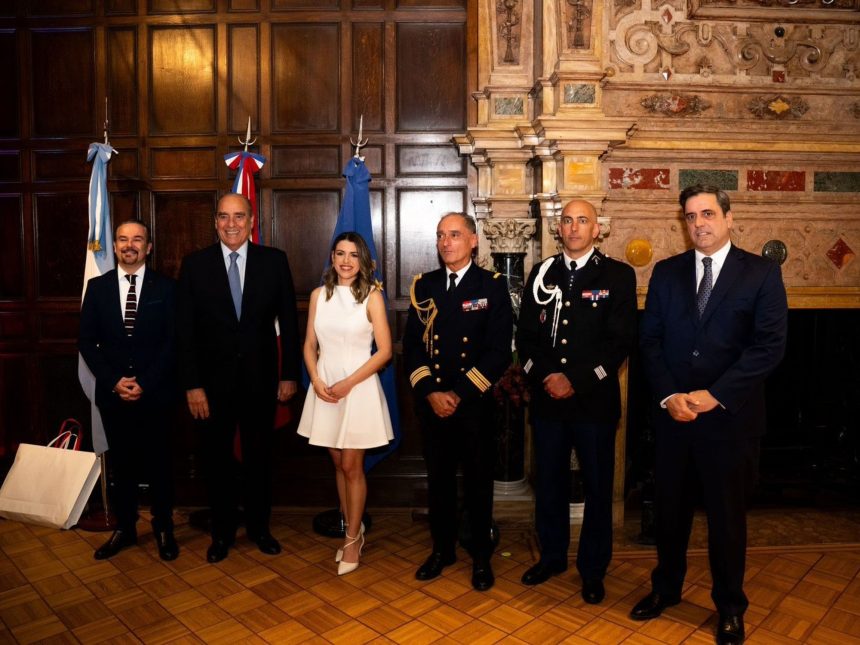 Francia celebra su día nacional: coincidencias sorprendentes con Milei
