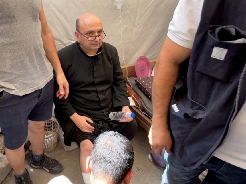 Descubre la historia del cura argentino herido en Gaza