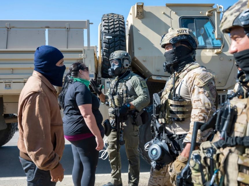 Ex soldado de EE. UU. arrestado en cacería de migrantes en California