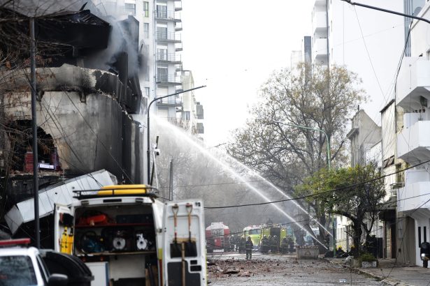 Incendio en La Plata: Dueña del Depósito Imputada por Posible Arson