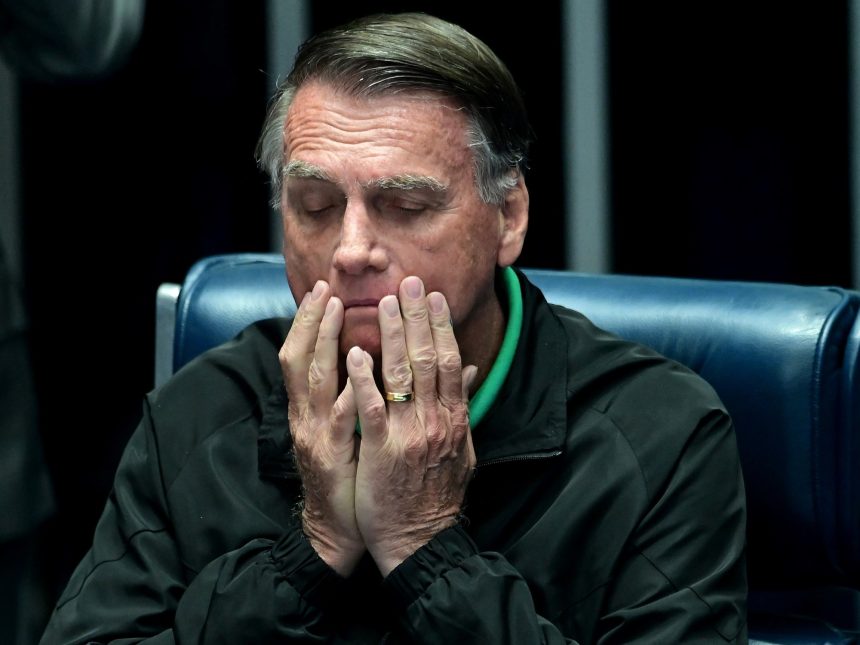 Jair Bolsonaro: Prisión domiciliaria con tobillera en Brasil