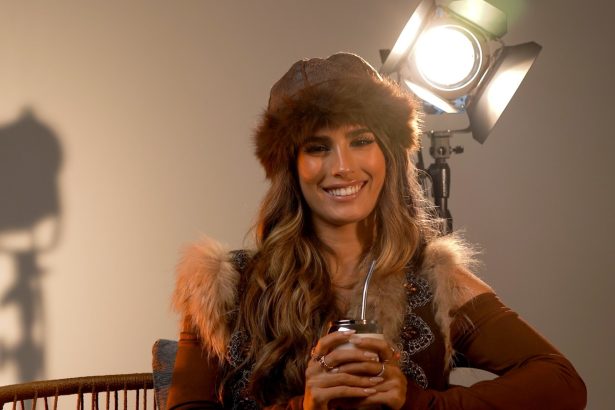 ¡Regreso a los 2000! Descubre las tendencias de moda que arrasan