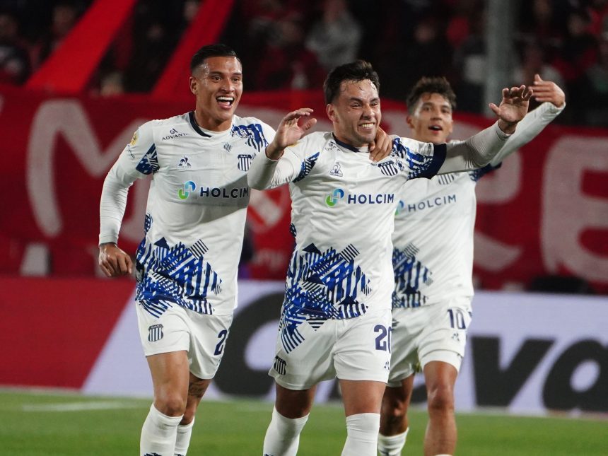 Tevez regresa a Avellaneda: Talleres rompe el invicto de Independiente