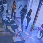 Descontrol en Santa Fe: Hombre destroza oficina de energía tras reclamo