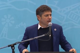 Axel Kicillof busca unidad en el PJ ante la amenaza de Milei