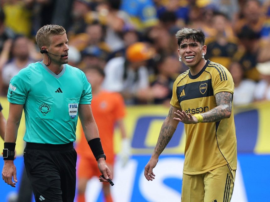 Palacios defiende su ausencia en Boca: ‘Nunca llegué mal a entrenar