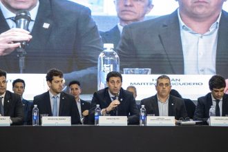 Racing revela su primer informe de gestión bajo Milito: Deudas y desafíos financieros