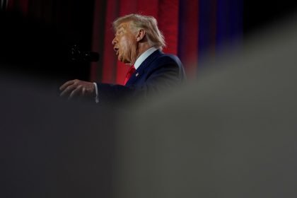 EE.UU. impulsa la IA con valores tradicionales y menos enfoque ‘woke