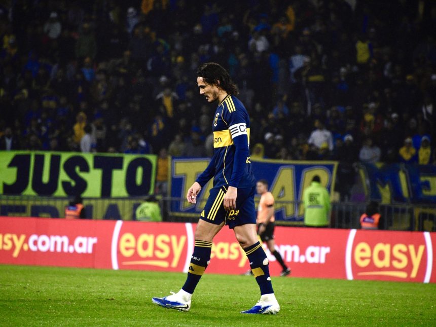Cavani brilla y falla: Boca eliminado en una noche agridulce